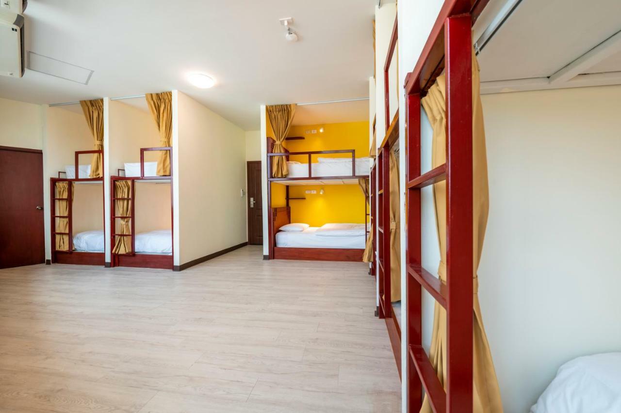 Scala Hostel Банкок Екстериор снимка