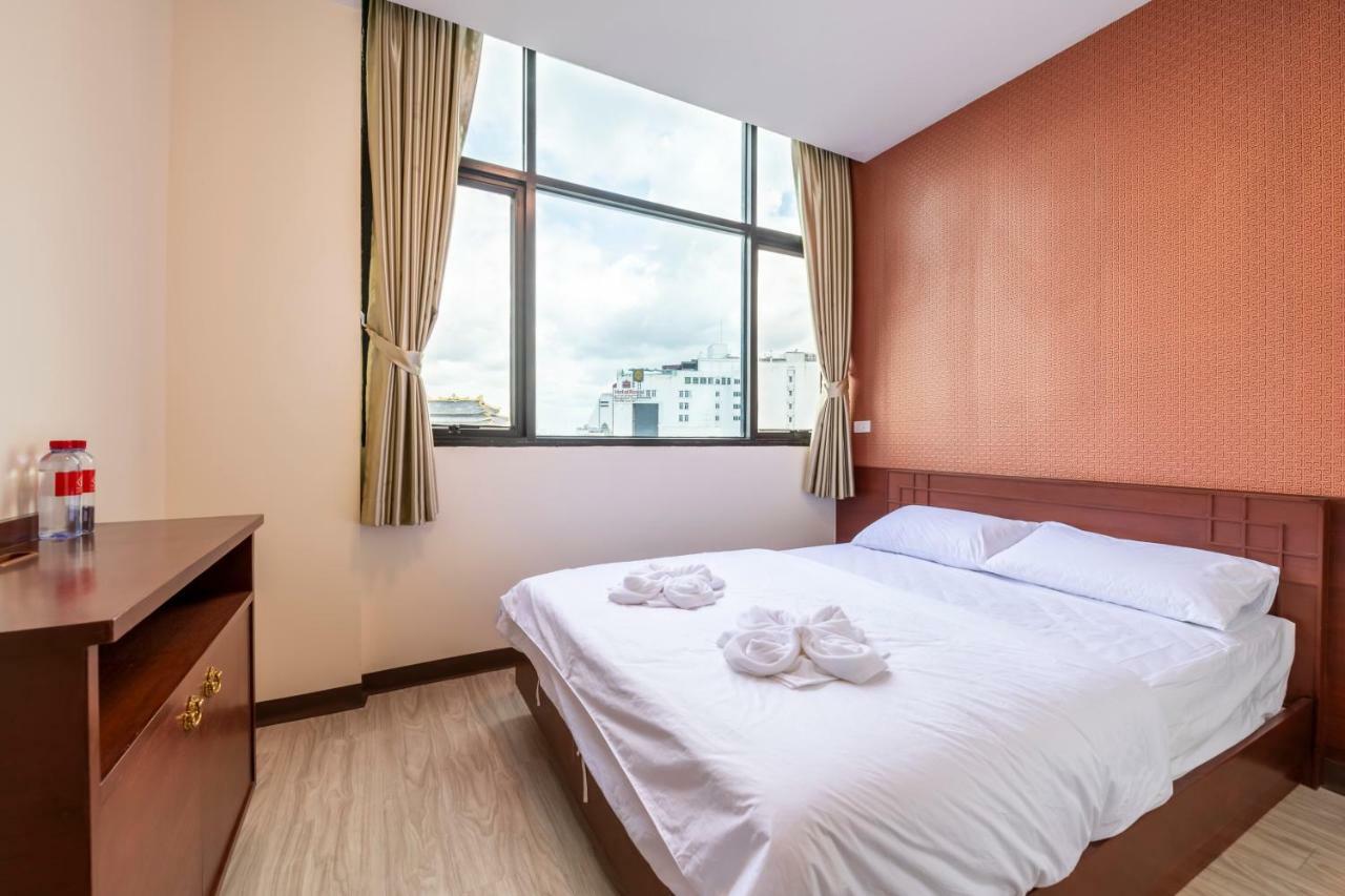 Scala Hostel Банкок Екстериор снимка