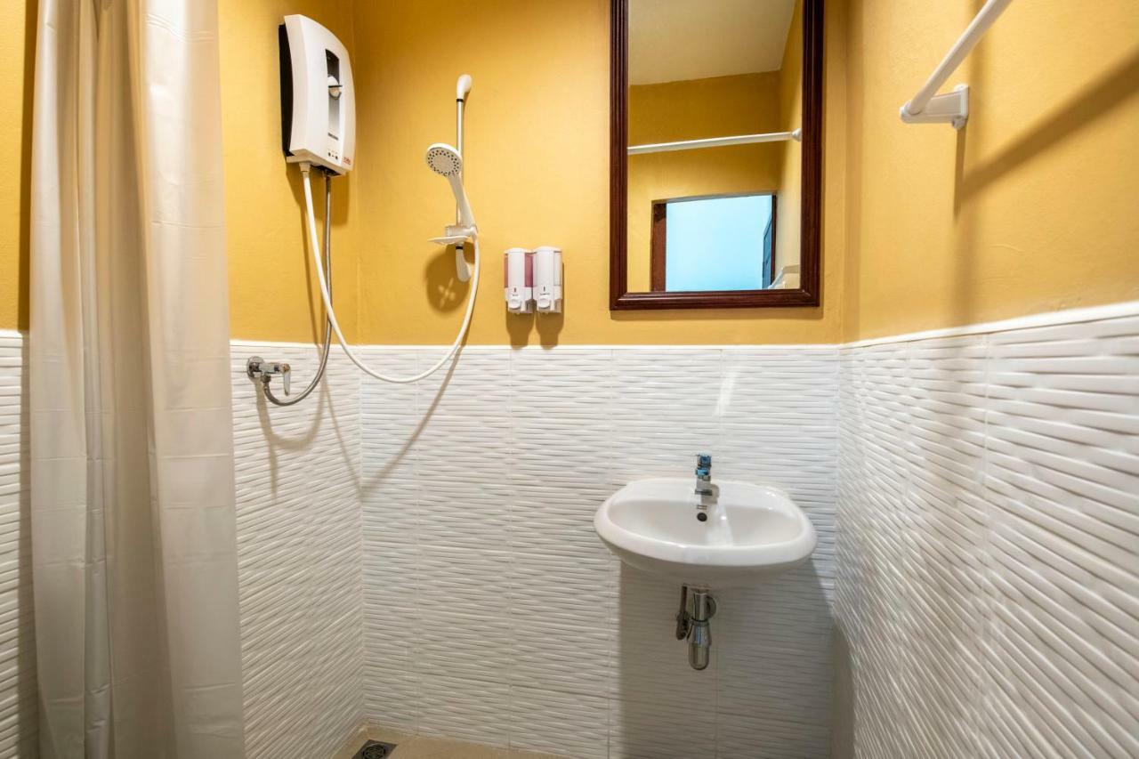 Scala Hostel Банкок Екстериор снимка