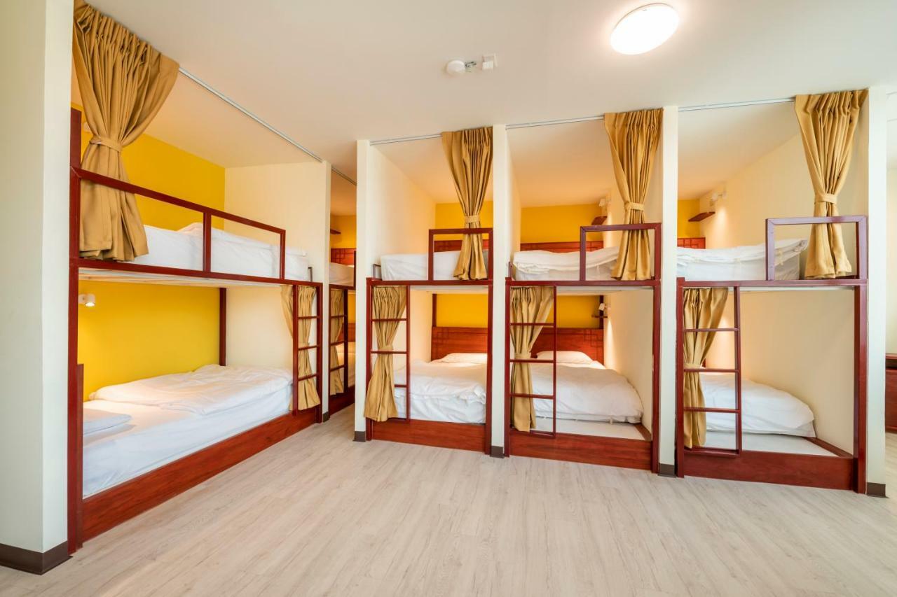 Scala Hostel Банкок Екстериор снимка