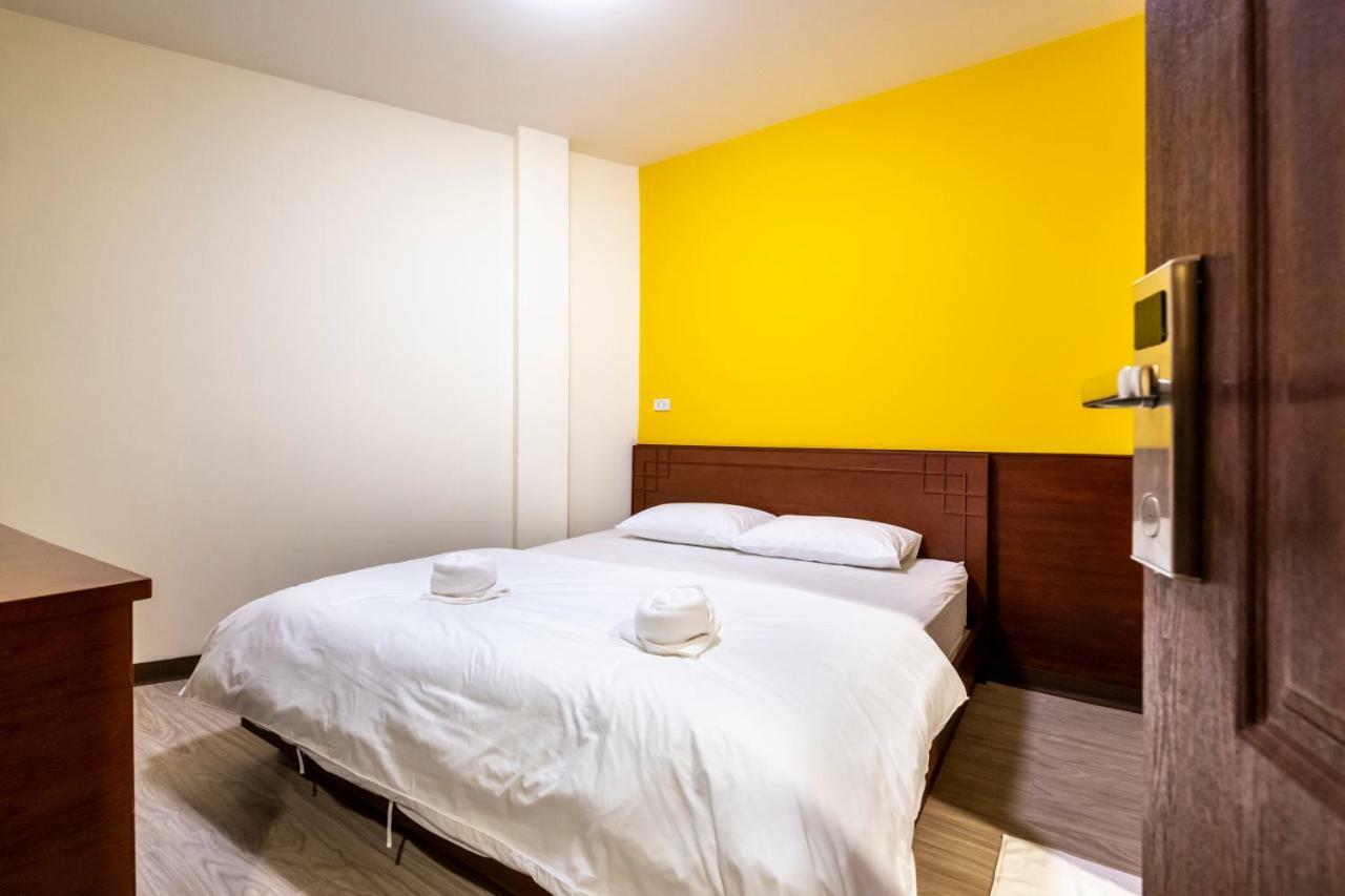 Scala Hostel Банкок Екстериор снимка