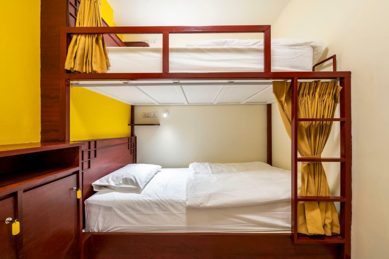 Scala Hostel Банкок Екстериор снимка